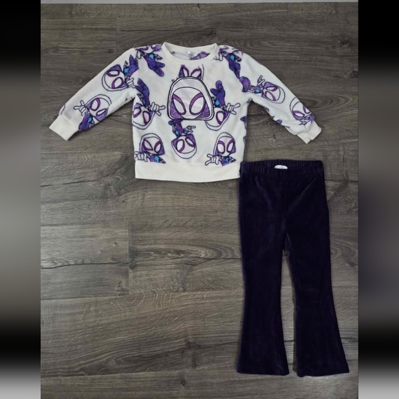 Girls toddler Cozy Spidey outfit size 2t - Picture 1 of 3